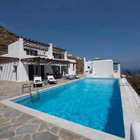 Siourdas Mykonos * Agios Sostis (Mykonos)