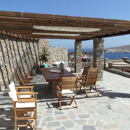 Siourdas Mykonos * Agios Sostis (Mykonos)