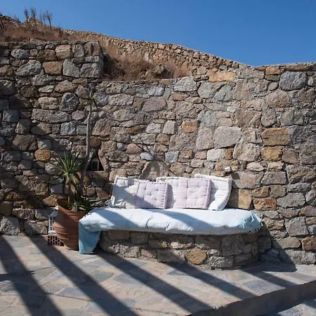 Siourdas Mykonos Villa *