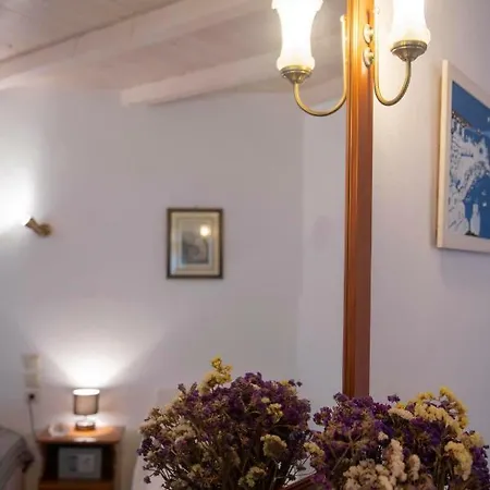 Siourdas Mykonos Villa *