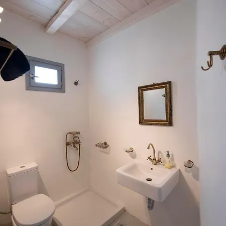 Siourdas Mykonos *