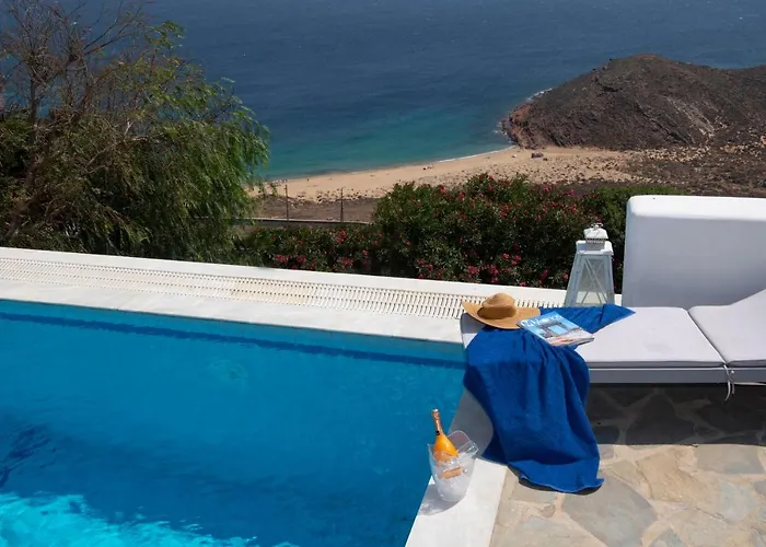 Вилла Siourdas Mykonos